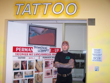 Koma-Tattoo ............................................................................. HATĚ